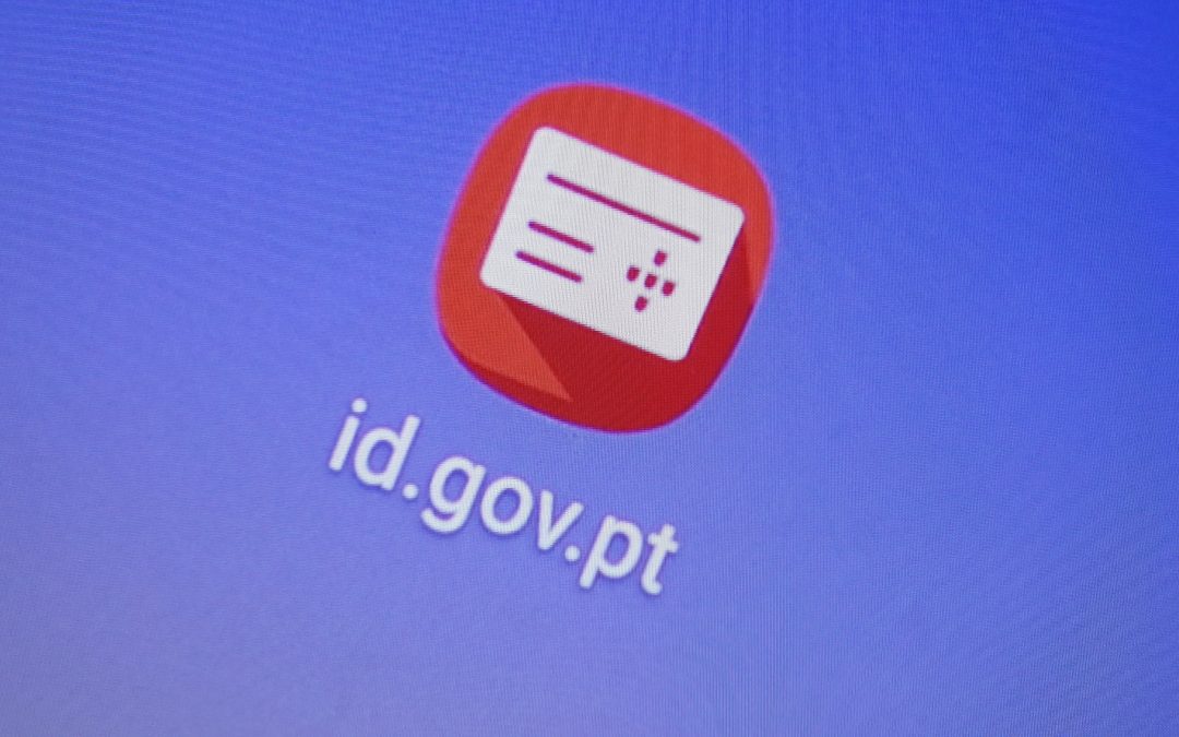 App id.gov.pt | Carta de condução e cartão de cidadão no telemóvel já têm o mesmo valor dos documentos físicos