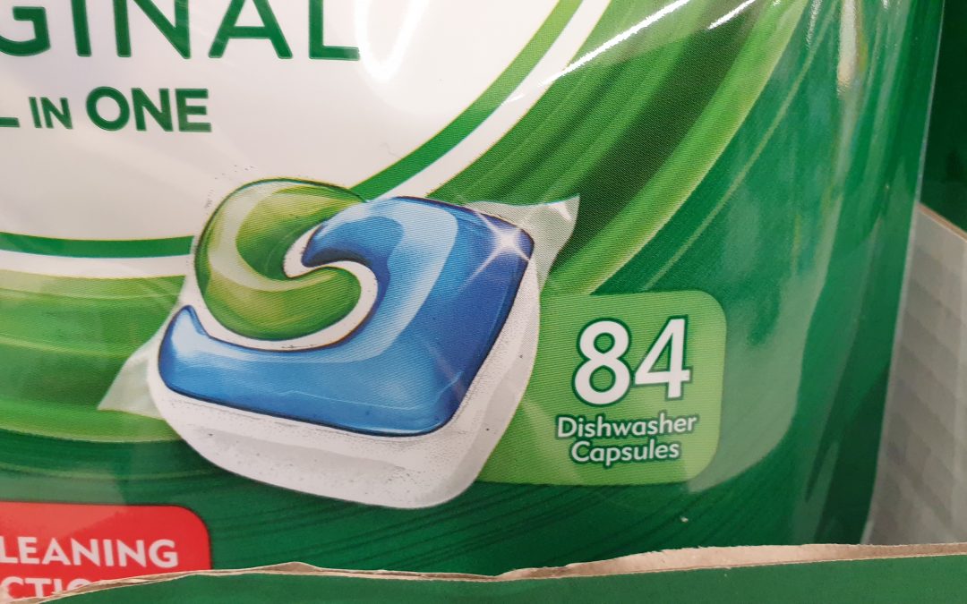 Como comprei detergente para a loiça a 4 cêntimos a dose