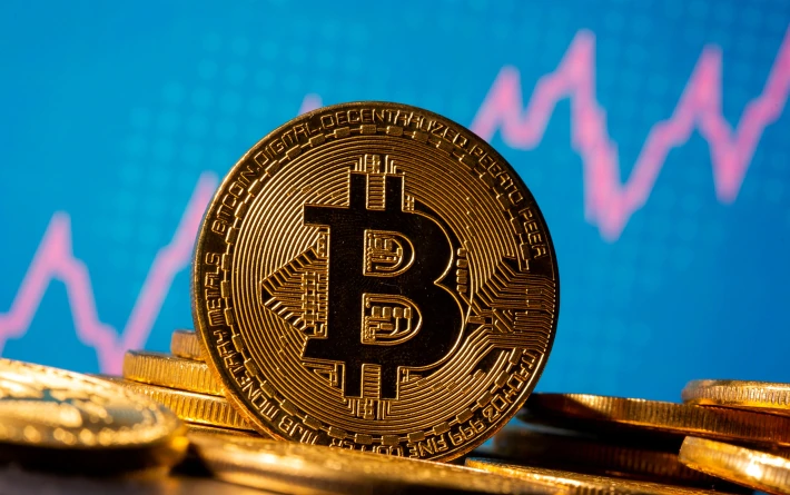 Bitcoin atingiu novo máximo histórico acima de 63.000 euros